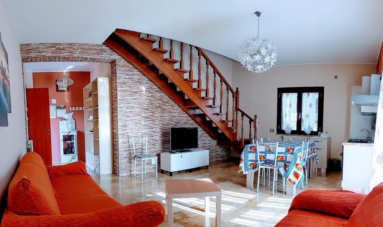 Casa Vacanze Volpe Dell'Etna Nicolosi Exterior photo